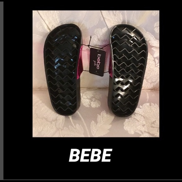 BEBE•GIRLS Hot Pink Metallic Slide - Picture 4 of 7